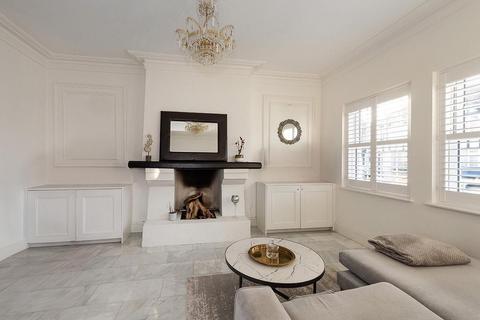 undefined, Lion Road, South Bexleyheath, DA6