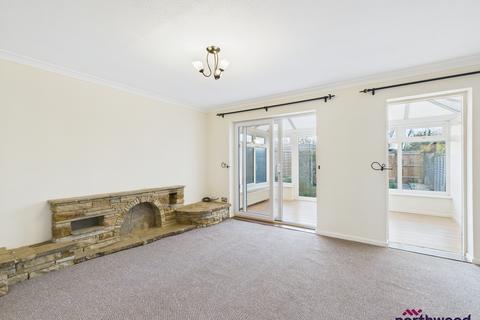 3 bedroom terraced house to rent, Honeysuckle Close, Langney, Eastbourne, BN23