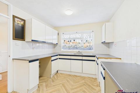 3 bedroom terraced house to rent, Honeysuckle Close, Langney, Eastbourne, BN23