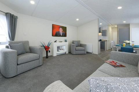 2 bedroom park home for sale, Oakwood Retreat York