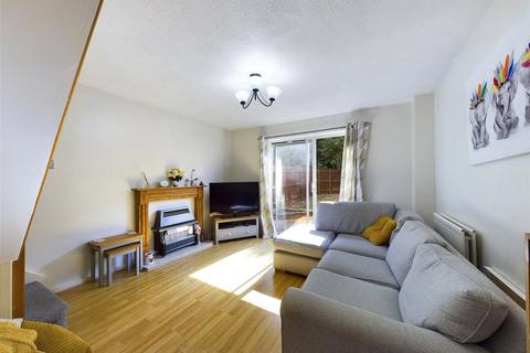 2 bedroom terraced house to rent, Leeds Avenue, Worcester, WR4