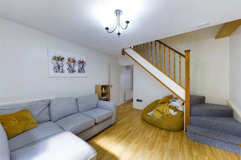 2 bedroom terraced house to rent, Leeds Avenue, Worcester, WR4