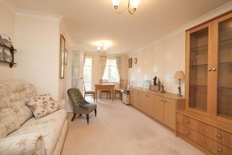 1 bedroom retirement property for sale, Wallace Court, Station Street, Ross-on-wye, Herefordshire, HR9