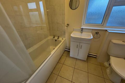 1 bedroom flat to rent, Cavell Walk, Stevenage, Hertfordshire, SG2