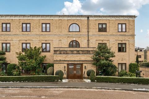 2 bedroom flat for sale, Hampton Road, Stanmore HA7
