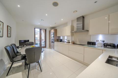 2 bedroom flat for sale, Hampton Road, Stanmore HA7