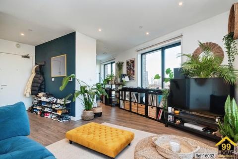 2 bedroom apartment for sale, Headwater Point, London, E3