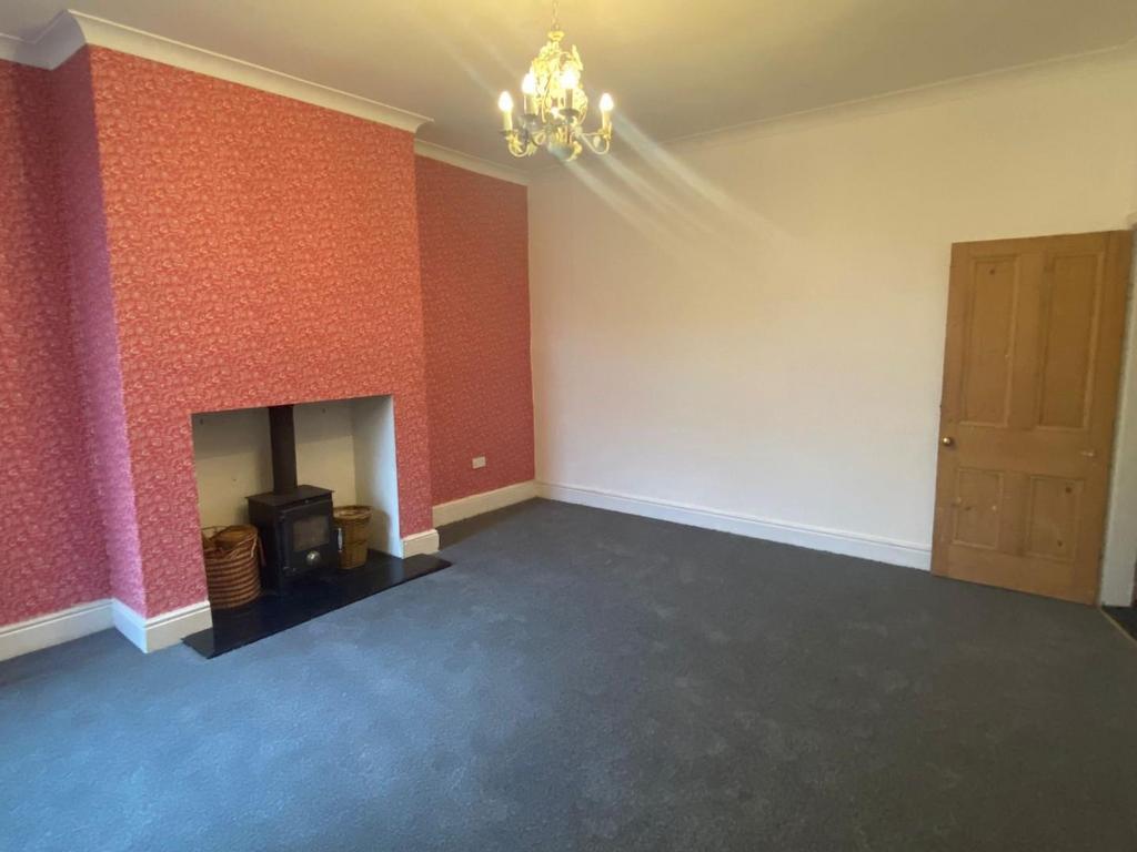 Dining room 2 .jpeg