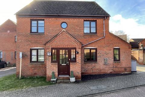 4 bedroom detached house for sale, Chillingham Court, Milton Keynes, MK5