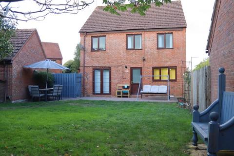 4 bedroom detached house for sale, Chillingham Court, Milton Keynes, MK5