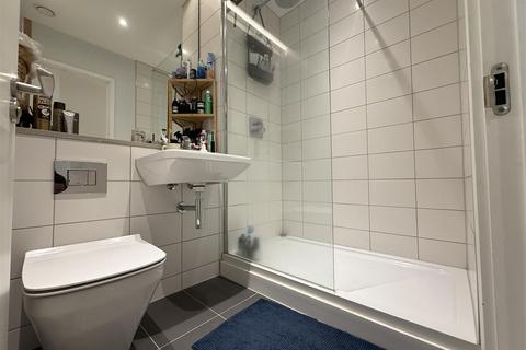 2 bedroom apartment for sale, Bury Street, Salford