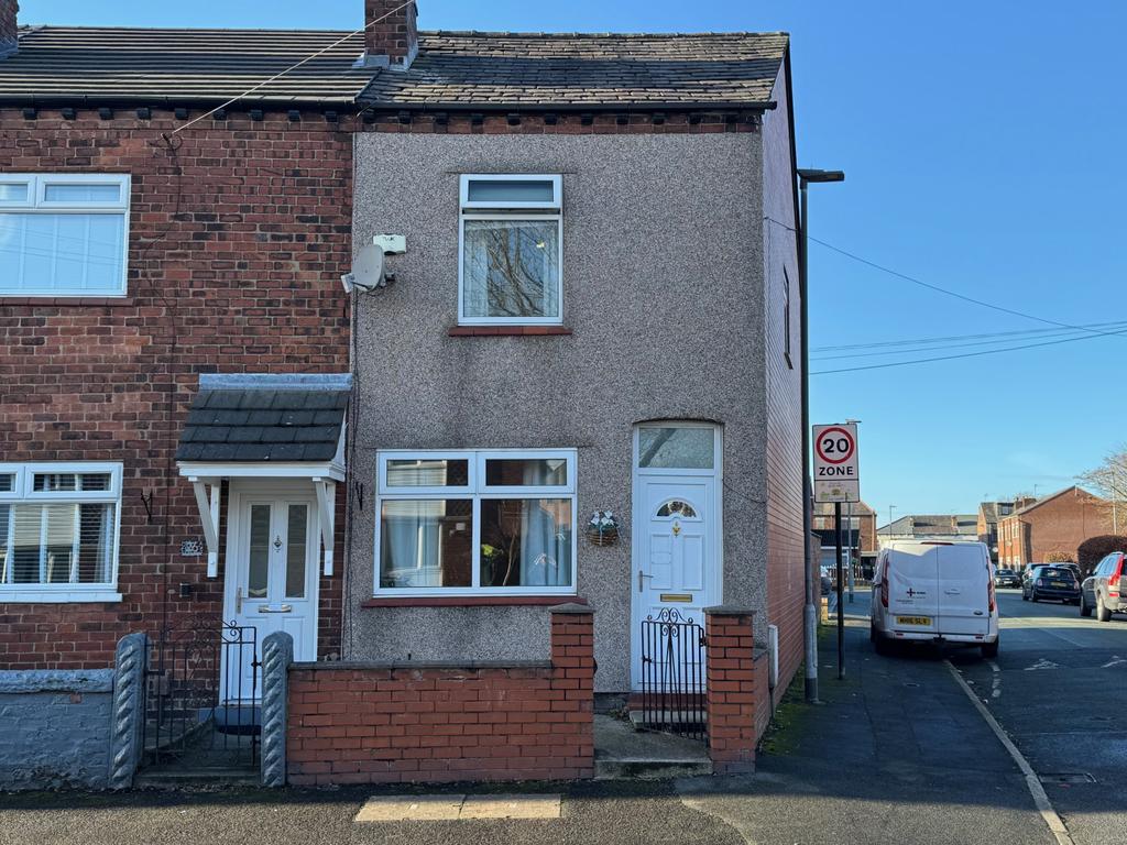 2 bed terraced house for sale George Street, Hind