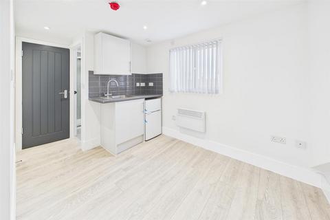 undefined, Wyken Avenue, Coventry CV2