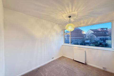 3 bedroom terraced house to rent, Somerdale Walk, Leeds, West Yorkshire, LS13