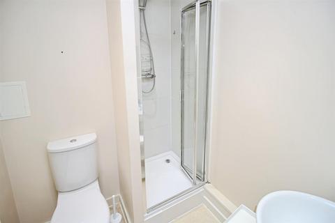 2 bedroom apartment to rent, Midland Road, Hemel Hempstead HP2