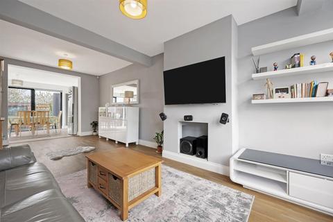3 bedroom terraced house for sale, Trelawney Road, Hainault, IG6