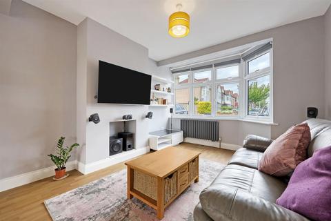 3 bedroom terraced house for sale, Trelawney Road, Hainault, IG6