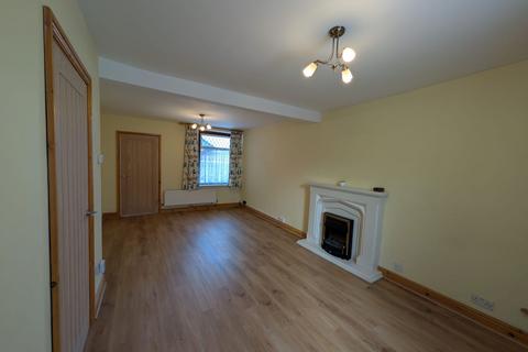 3 bedroom end of terrace house to rent, Pryce Street, Mountain Ash, CF45