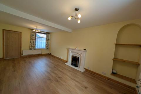 3 bedroom end of terrace house to rent, Pryce Street, Mountain Ash, CF45