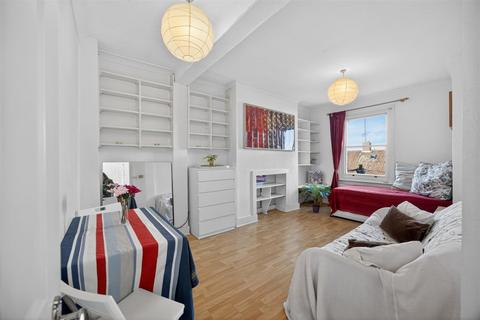 2 bedroom flat to rent, Pember Road, Kensal Rise NW10