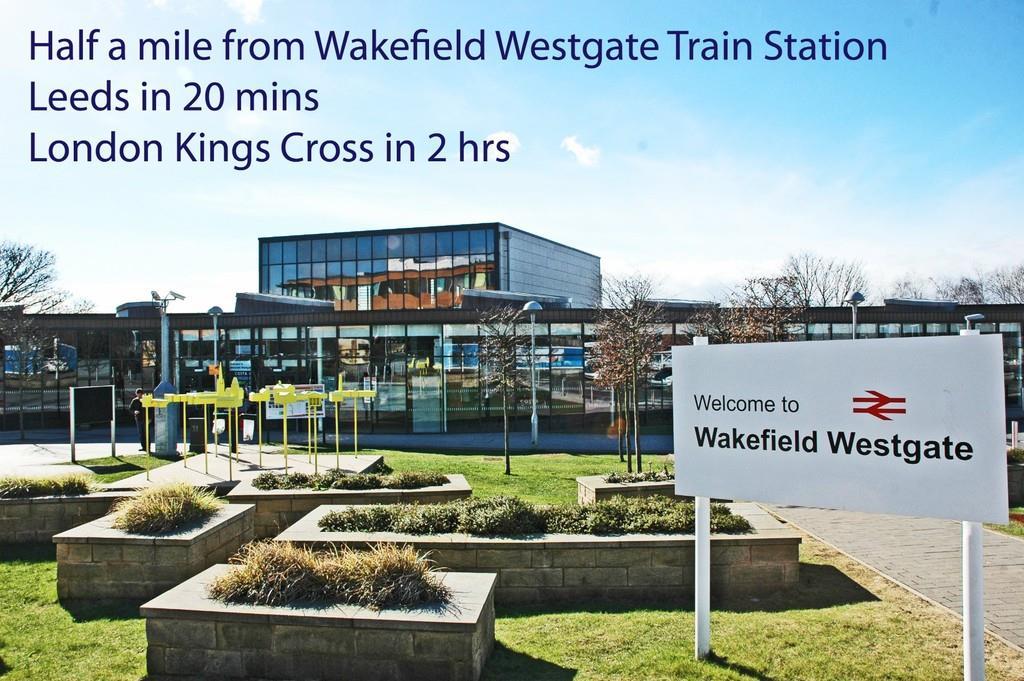 Wakefield Westgate Train Station