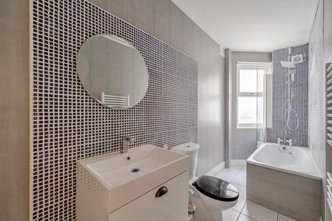 1 bedroom flat to rent, Rosendale Road, West Dulwich, London, SE21