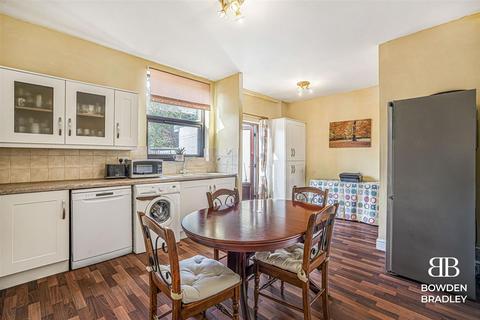 3 bedroom house for sale, Beddington Road, Ilford, IG3