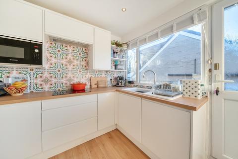 2 bedroom semi-detached bungalow for sale, Carr Manor Road, Leeds LS17