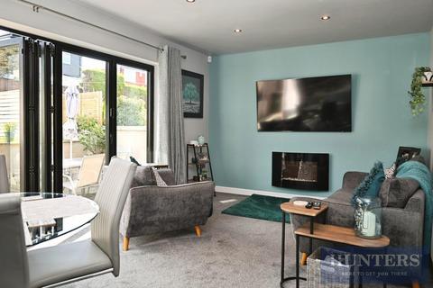 3 bedroom semi-detached bungalow for sale, Coppice Wood Crescent, Yeadon, Leeds