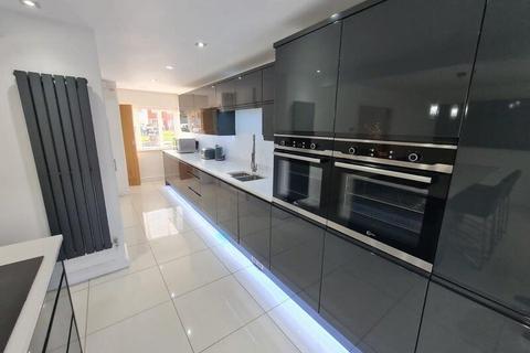 undefined, Stone Square, Bootle, L20
