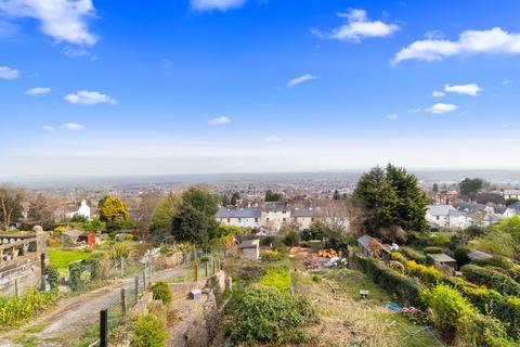 2 bedroom end of terrace house for sale, West Malvern Road, Malvern, WR14