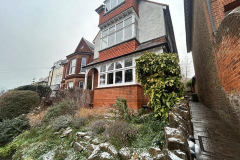 1 bedroom apartment to rent, 13 South Hill, Guildford GU1