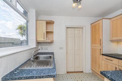 1 bedroom flat for sale, 18 Penton Avenue, Staines-upon-Thames, Middlesex, TW18 2NB