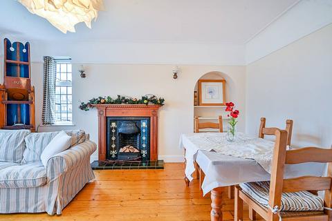 3 bedroom flat to rent, Monks Drive, West Acton, London, W3