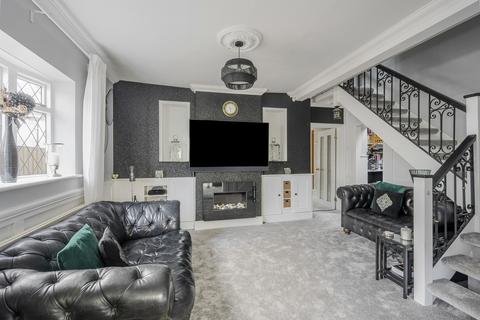 5 bedroom detached house for sale, Warley Hill, Brentwood, CM14