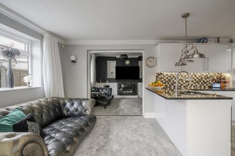 5 bedroom detached house for sale, Warley Hill, Brentwood, CM14