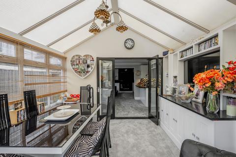 5 bedroom detached house for sale, Warley Hill, Brentwood, CM14