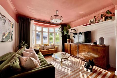 undefined, Moordown, London, SE18