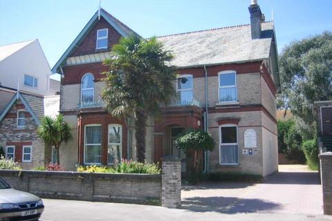 2 bedroom apartment to rent, Kirtleton Avenue, Weymouth