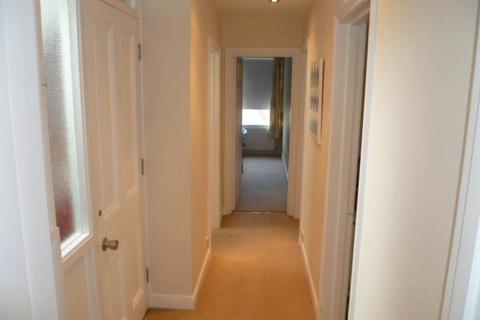 2 bedroom apartment to rent, Kirtleton Avenue, Weymouth