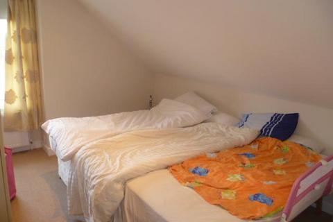 2 bedroom apartment to rent, Kirtleton Avenue, Weymouth