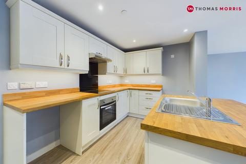 2 bedroom apartment to rent, High Street, Huntingdon PE26