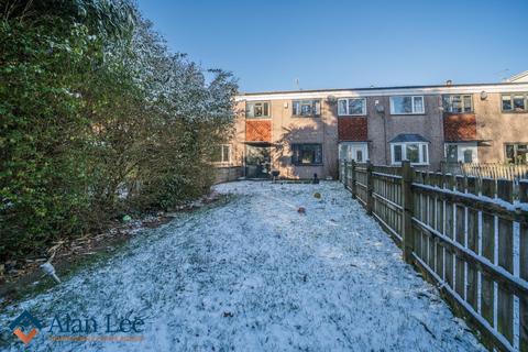 Cornwall Close, Macclesfield, SK10 3HE