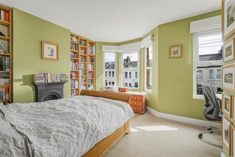 4 bedroom terraced house for sale, Sydney Road, Raynes Park SW20