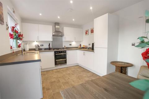 4 bedroom detached house for sale, Goldfinch Way, Northallerton