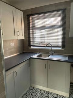 2 bedroom terraced house to rent, 12 Park Avenue, Glouchester Street Hull, HU4 6PX