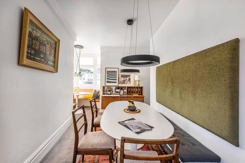 2 bedroom flat to rent, Iverna Court, Kensington, London, W8