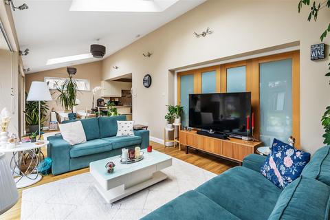 undefined, LINKS ROAD, ASHTEAD, KT21