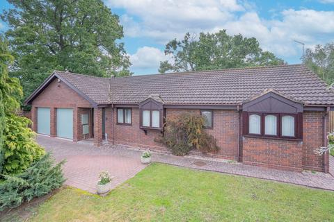 5 bedroom detached bungalow for sale, Westlyn Close, Malvern, Worcestershire, WR14