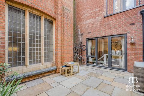 3 bedroom apartment for sale, Cranbrook Road, Ilford, IG1